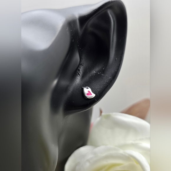 ♥️ LOVE BIRD STUD EARRINGS - Picture 2 of 5